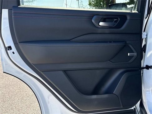 New 2025 Nissan Armada PRO-4X image 20