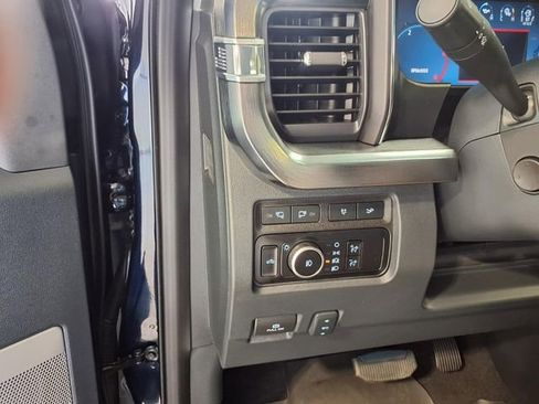 Used 2023 Ford F250 Lariat w/ Tremor Off-Road Package AWD/4WD image 19
