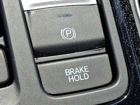 Certified 2024 Honda Pilot Elite image 25