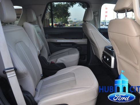 Used 2024 Ford Expedition Limited RWD image 13