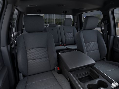 New 2026 RAM 3500 Big Horn AWD/4WD image 16