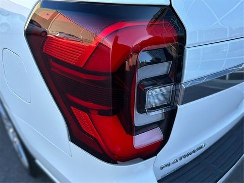 Used 2023 Ford Expedition Platinum image 28