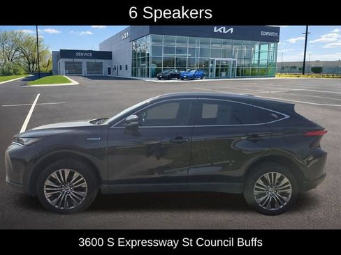 Used 2021 Toyota Venza XLE w/ Softex Package AWD/4WD image 11
