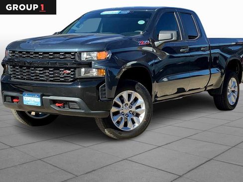 Used 2019 Chevrolet Silverado 1500 Custom Trail Boss w/ Custom Convenience Package image 1