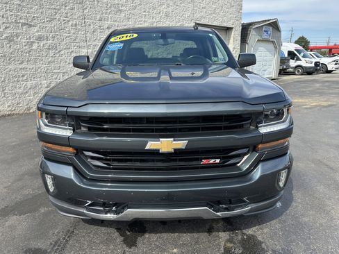 Used 2018 Chevrolet Silverado 1500 LT w/ All Star Edition image 4