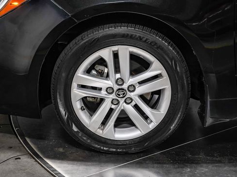 Certified 2020 Toyota Corolla SE w/ SE Preferred Package FWD image 9