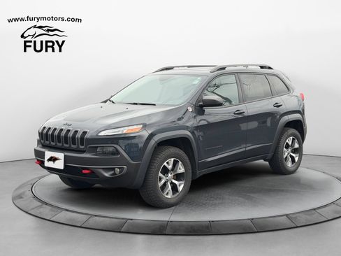 Used 2016 Jeep Cherokee Trailhawk w/ Comfort/Convenience Group AWD/4WD image 8