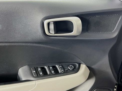 Certified 2026 Hyundai Venue SEL FWD image 18