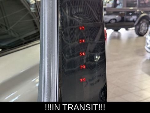 Used 2021 Ford Explorer XLT image 10