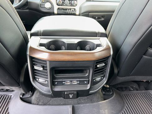 Used 2022 RAM 1500 Laramie RWD image 28