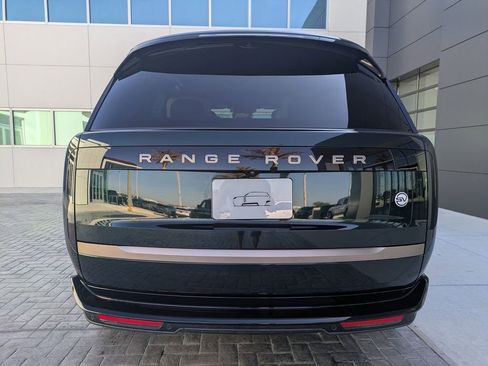 New 2026 Land Rover Range Rover SV image 5