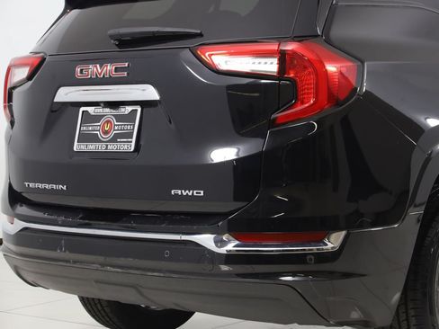Used 2023 GMC Terrain Denali w/ Black Diamond Edition AWD/4WD image 44