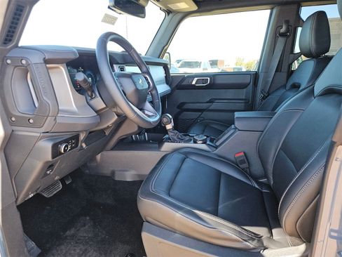 New 2025 Ford Bronco Outer Banks image 11