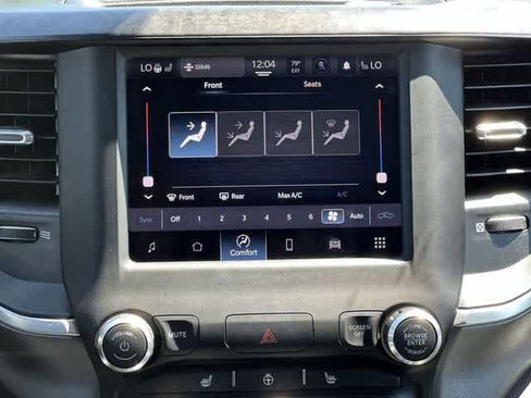 Used 2022 RAM 1500 Big Horn AWD/4WD image 14