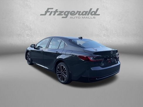 Used 2026 Toyota Camry XLE AWD/4WD image 5