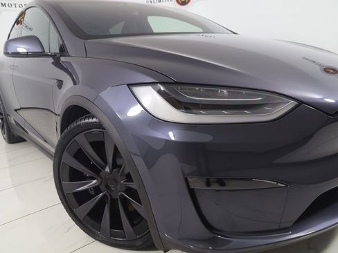 Used 2022 Tesla Model X image 21