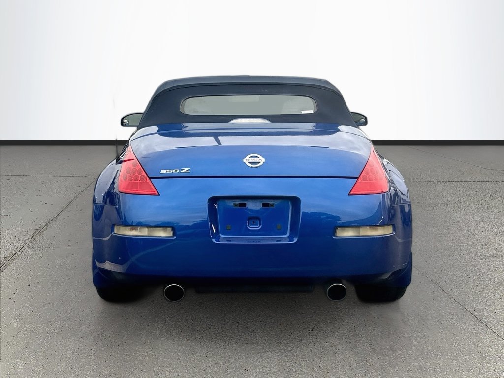 Used 2006 Nissan 350Z Touring RWD image 6