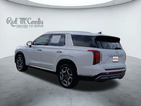 Used 2024 Hyundai Palisade SEL w/ Premium Package image 3