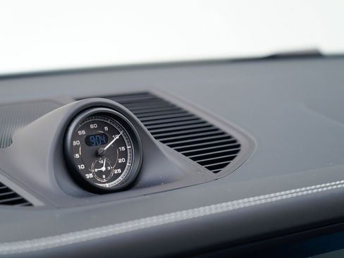 Used 2023 Porsche Macan GTS image 25