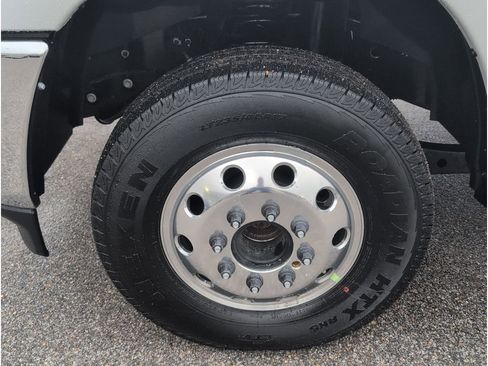 New 2026 RAM 3500 Tradesman w/ Chrome Appearance Group image 9