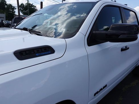Used 2023 RAM 1500 Big Horn AWD/4WD image 7