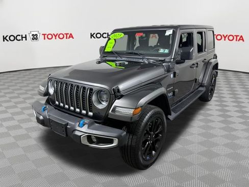 Used 2023 Jeep Wrangler Unlimited Sahara w/ Cold Weather Group AWD/4WD image 3