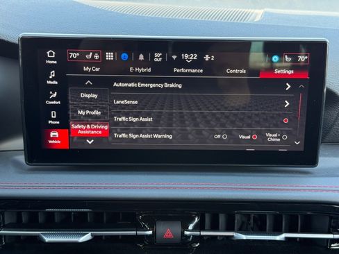 Used 2024 Dodge Hornet R/T w/ R/T Blacktop Package image 14