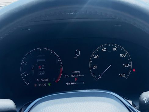 Used 2024 Honda HR-V EX-L image 11