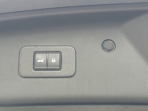 Certified 2023 Nissan Armada SL image 22