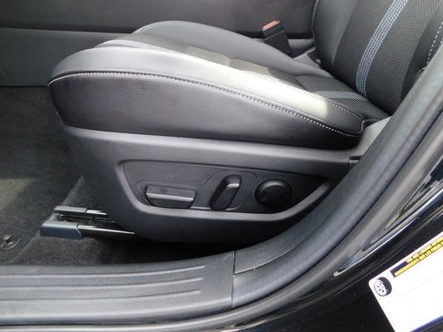 Used 2025 MAZDA CX-50 AWD 2.5 S w/ Premium Package image 14