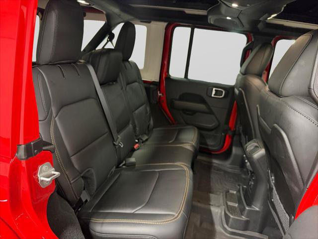 Used 2025 Jeep Wrangler Unlimited Rubicon 392 AWD/4WD image 17