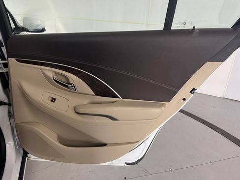 Used 2016 Buick LaCrosse Leather FWD image 28