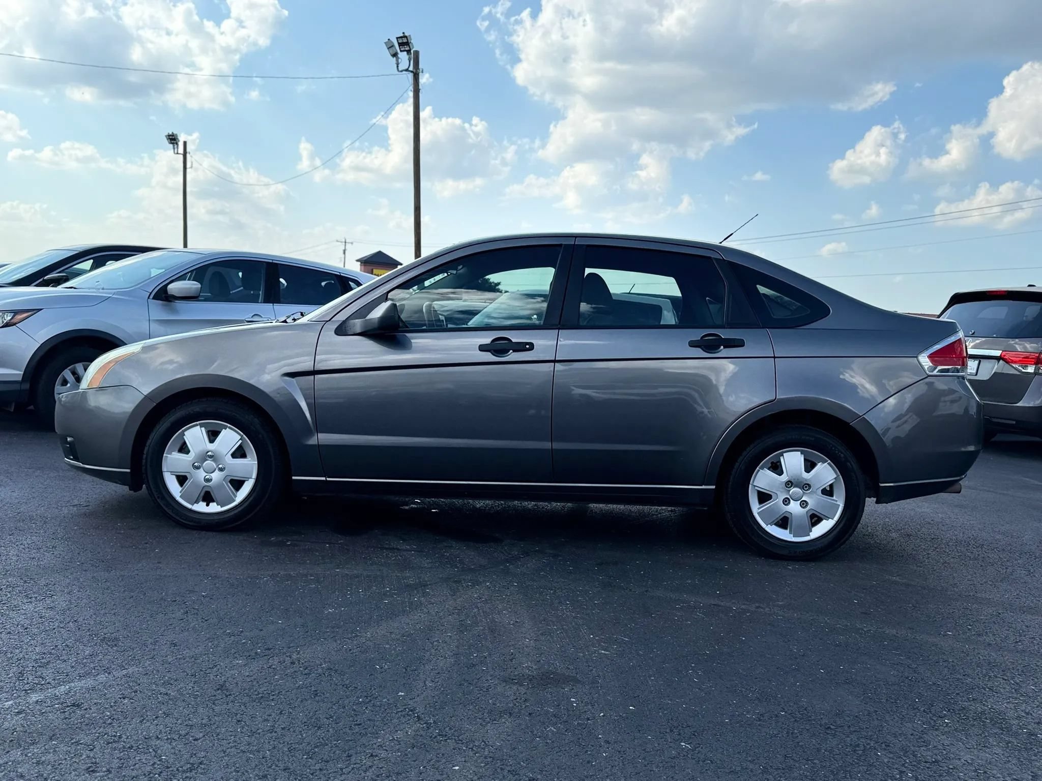 Used 2010 Ford Focus S FWD image 11