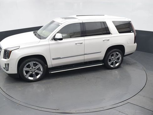 Used 2019 Cadillac Escalade Platinum AWD/4WD image 41