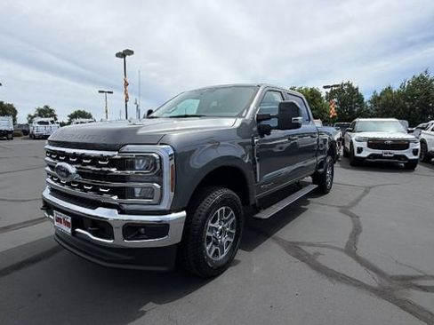 New 2026 Ford F250 Lariat w/ FX4 Off-Road Package AWD/4WD image 1