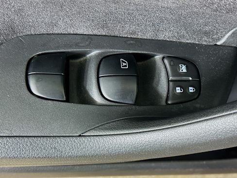 Used 2013 Nissan Altima 2.5 S FWD image 15