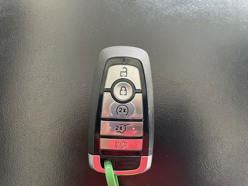 Used 2025 Ford Explorer ST AWD/4WD image 23