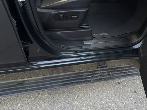 Used 2021 GMC Sierra 3500 Denali w/ Denali Ultimate Package image 27