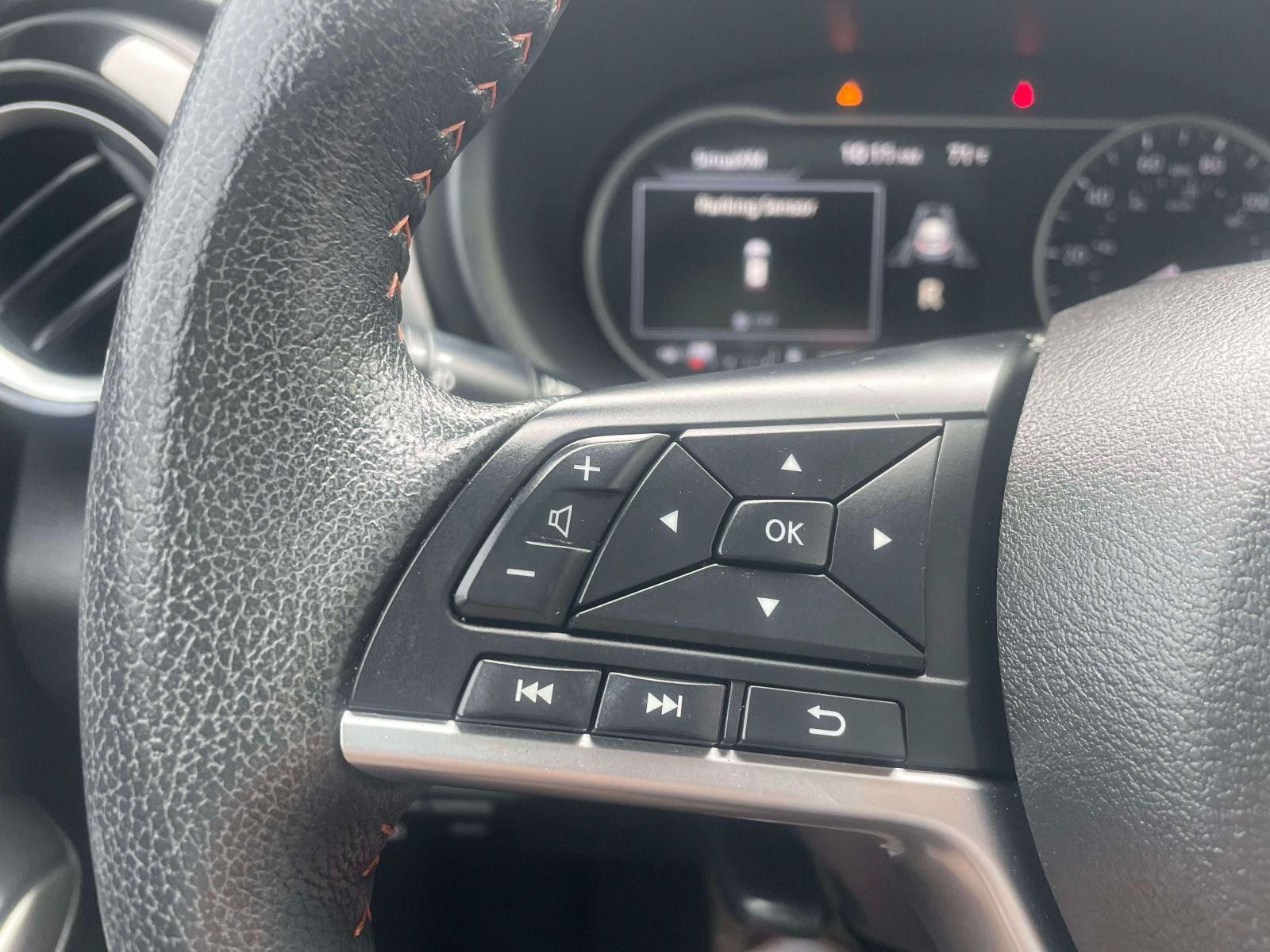 Used 2020 Nissan Kicks SR w/ Exterior Package FWD image 18