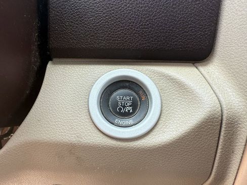 Used 2014 RAM 1500 Laramie Longhorn w/ Convenience Group AWD/4WD image 18