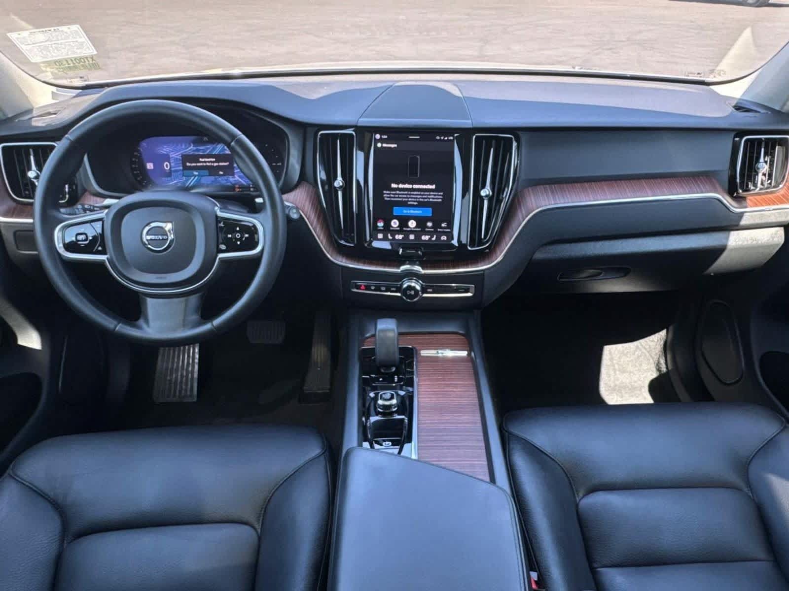 Used 2023 Volvo XC60 T8 Plus AWD/4WD image 5
