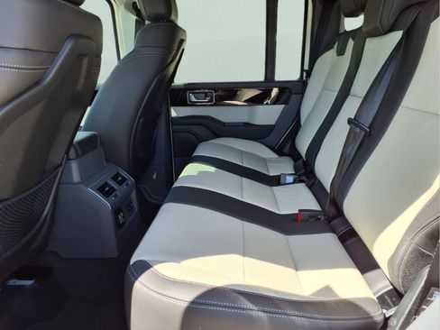 New 2026 INEOS Grenadier Fieldmaster Edition image 9