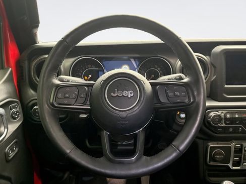 Used 2022 Jeep Gladiator Sport AWD/4WD image 12