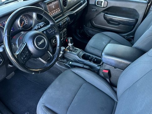 Used 2022 Jeep Wrangler Unlimited Sport image 10