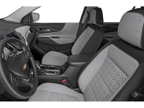 Used 2024 Chevrolet Equinox LT AWD/4WD image 25