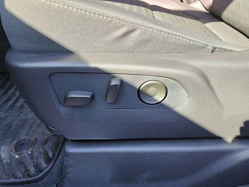 New 2026 GMC Sierra 1500 Elevation image 18