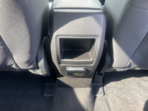 Used 2016 Ford Escape SE w/ SE Cold Weather Package AWD/4WD image 15