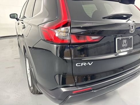 Used 2025 Honda CR-V LX image 31