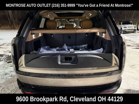 New 2026 Land Rover Range Rover SE image 37