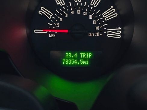 Used 2009 Ford Mustang V6 image 23